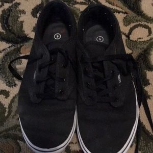 Black vans.